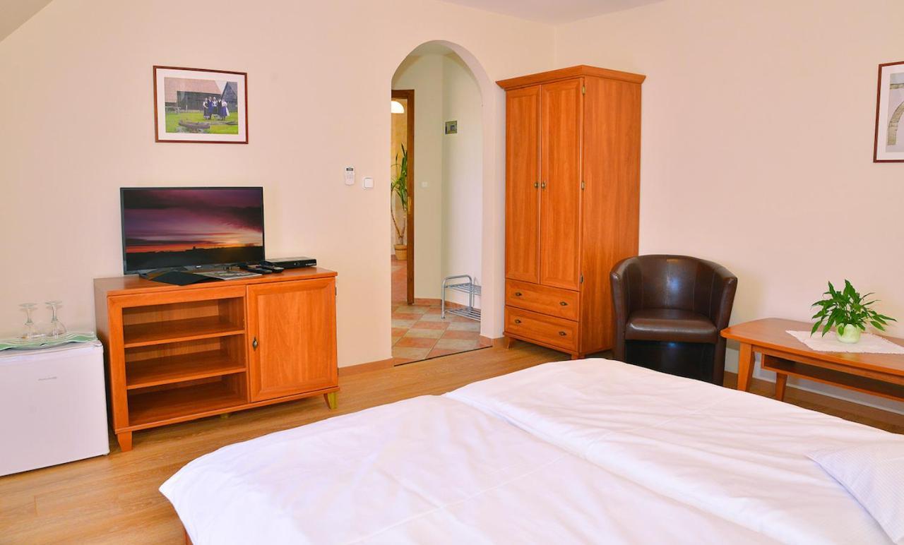 Nyerges Vendegfogado Bed & Breakfast Hegyko Exterior photo