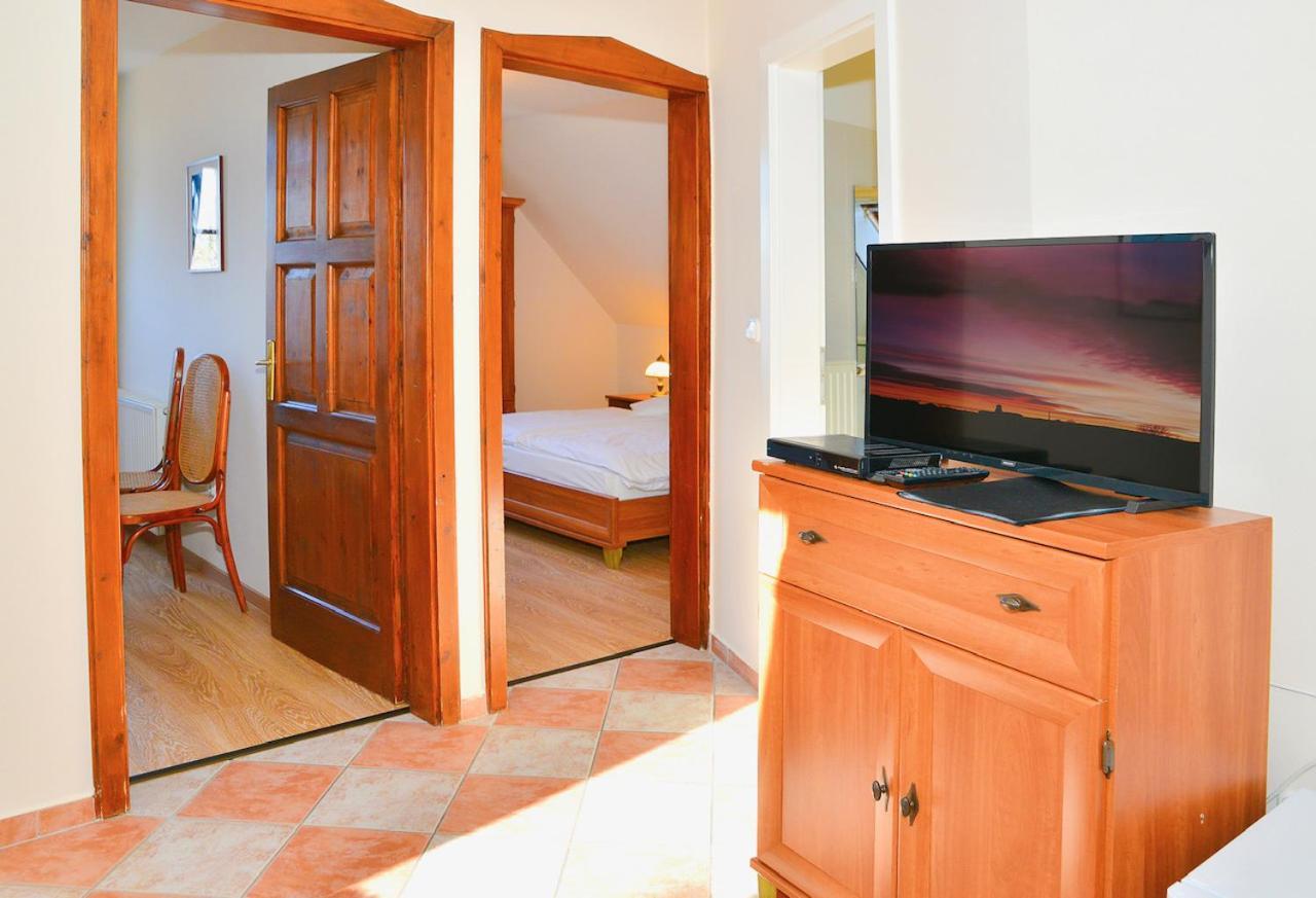 Nyerges Vendegfogado Bed & Breakfast Hegyko Exterior photo